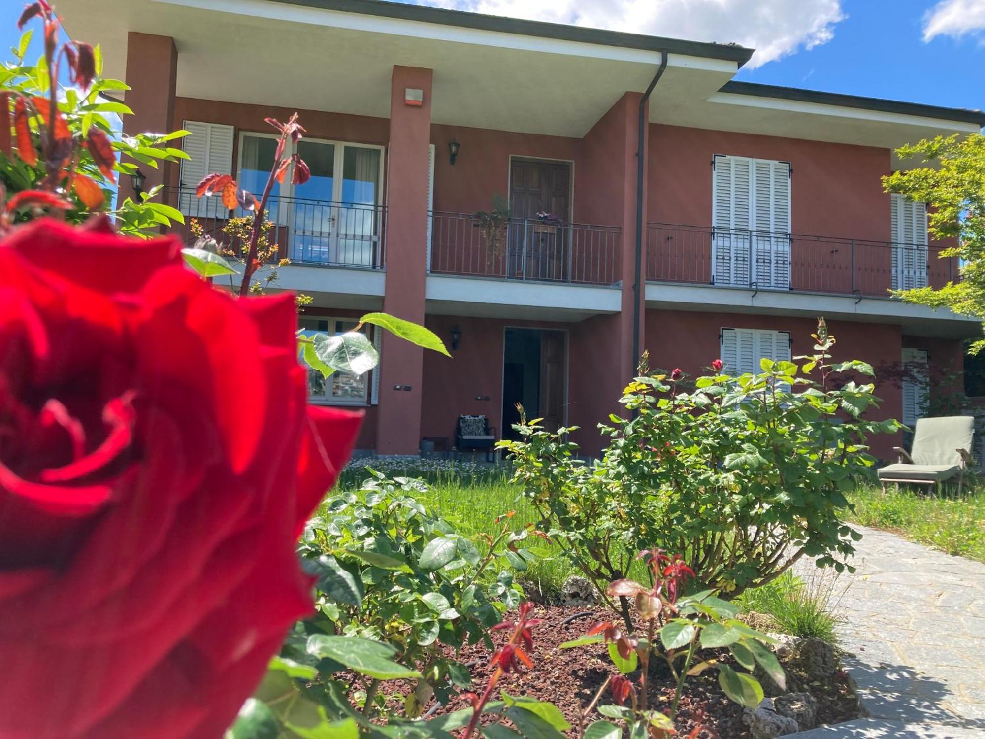 カネッリCasa Finestre Biancheアパートメント エクステリア 写真